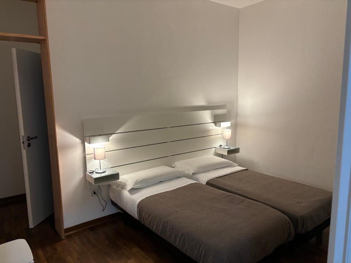 Room & Parking In Centro Citta Con Parcheggio Privato E Wifi Potenza Zewnętrze zdjęcie