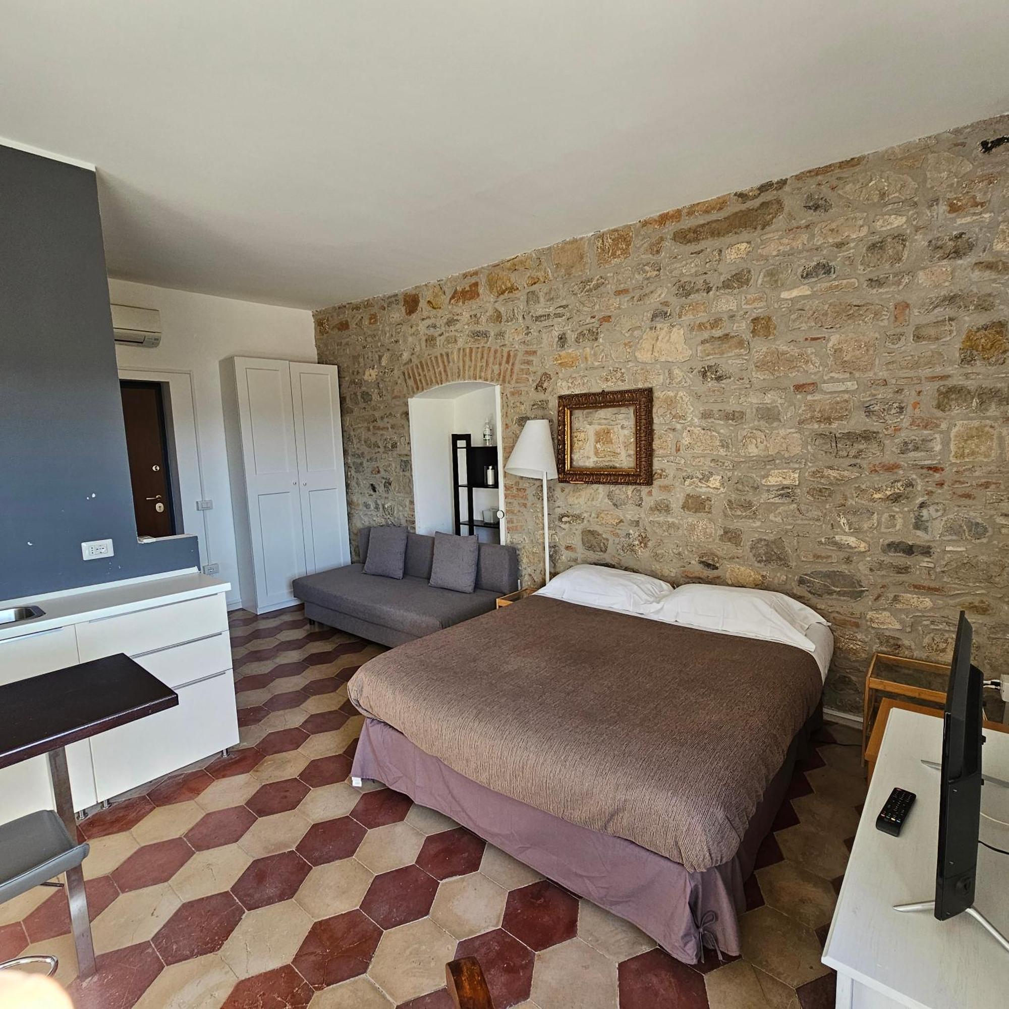 Room & Parking In Centro Citta Con Parcheggio Privato E Wifi Potenza Zewnętrze zdjęcie