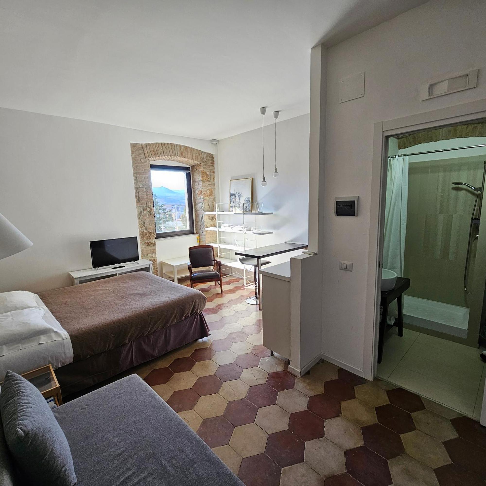 Room & Parking In Centro Citta Con Parcheggio Privato E Wifi Potenza Zewnętrze zdjęcie