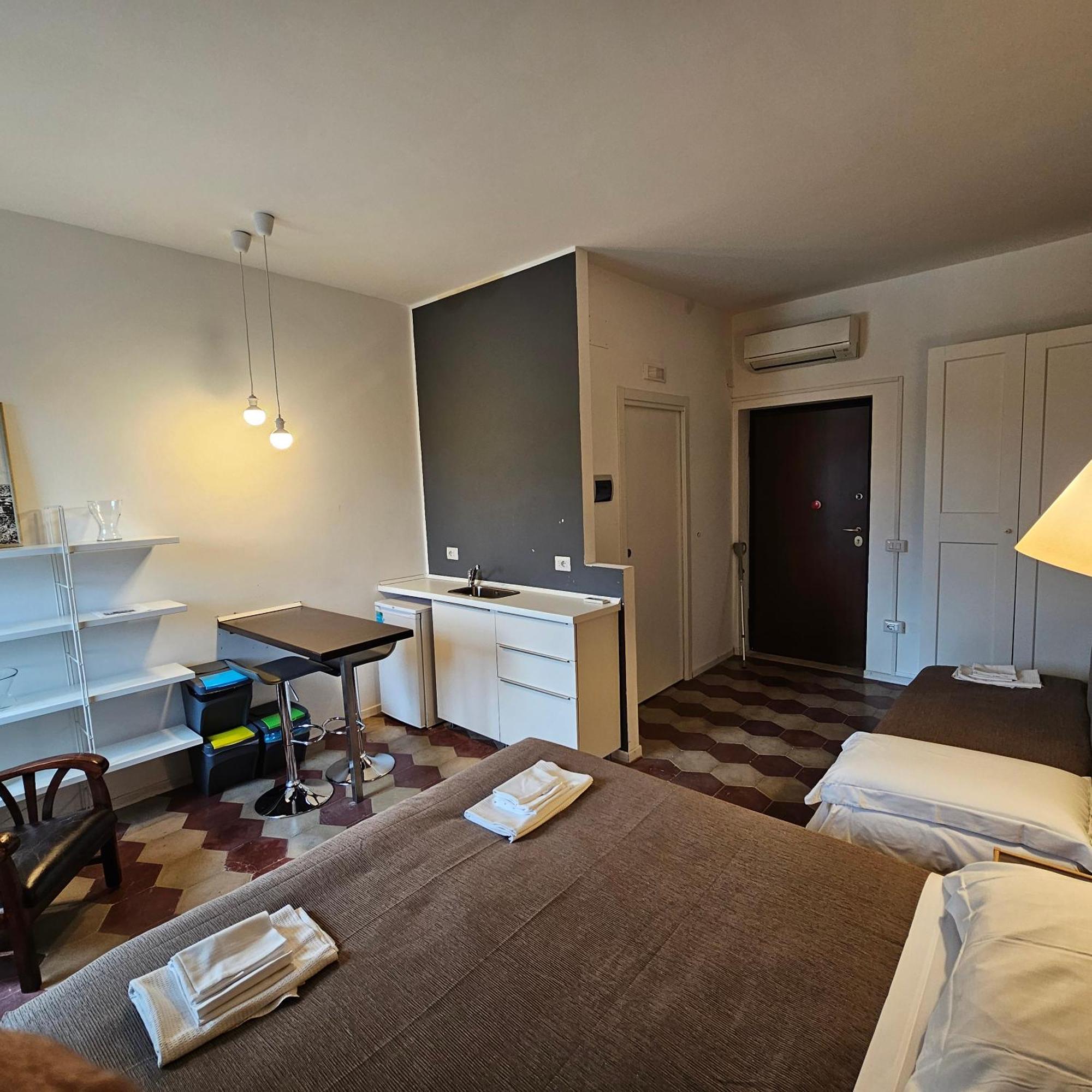 Room & Parking In Centro Citta Con Parcheggio Privato E Wifi Potenza Zewnętrze zdjęcie