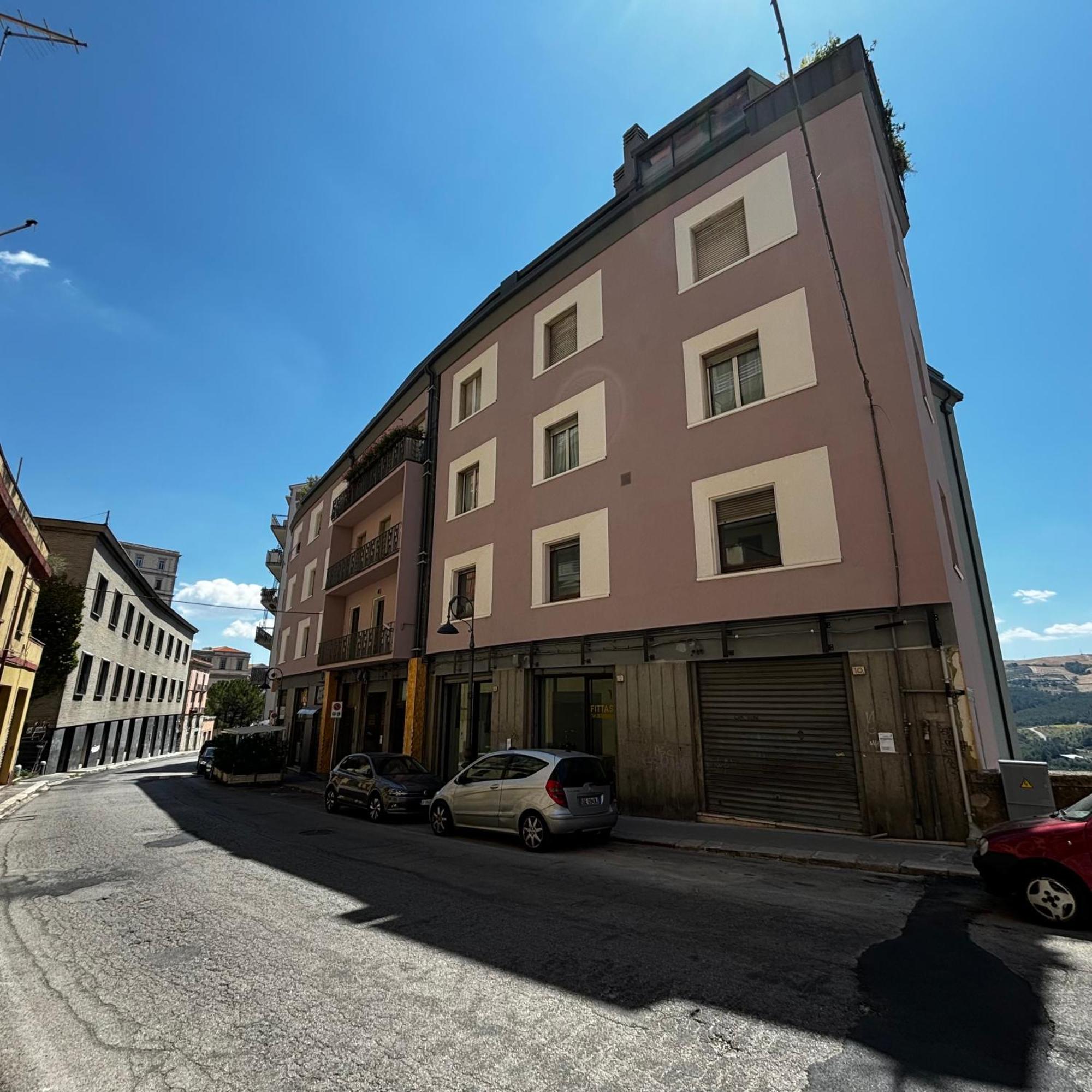Room & Parking In Centro Citta Con Parcheggio Privato E Wifi Potenza Zewnętrze zdjęcie
