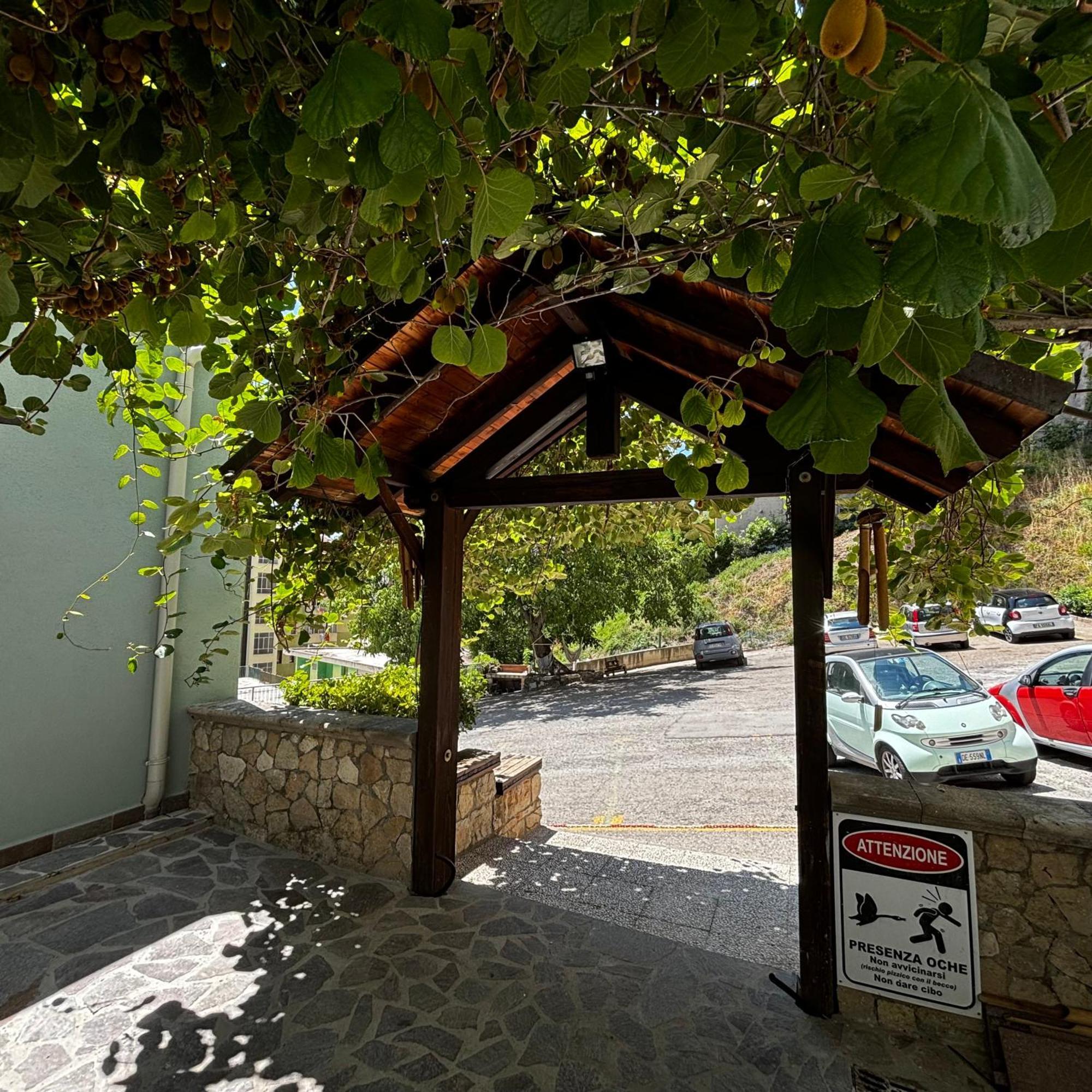 Room & Parking In Centro Citta Con Parcheggio Privato E Wifi Potenza Zewnętrze zdjęcie